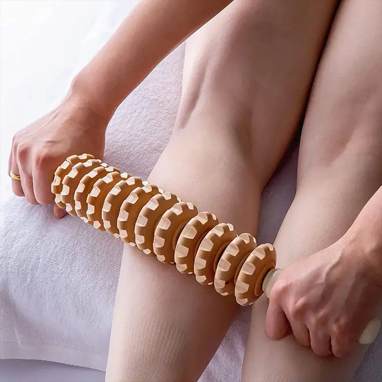 WoodFlex™ Wooden Fascia Massage Roller – Natural Wood Therapy for Muscle Pain Relief & Cellulite Reduction